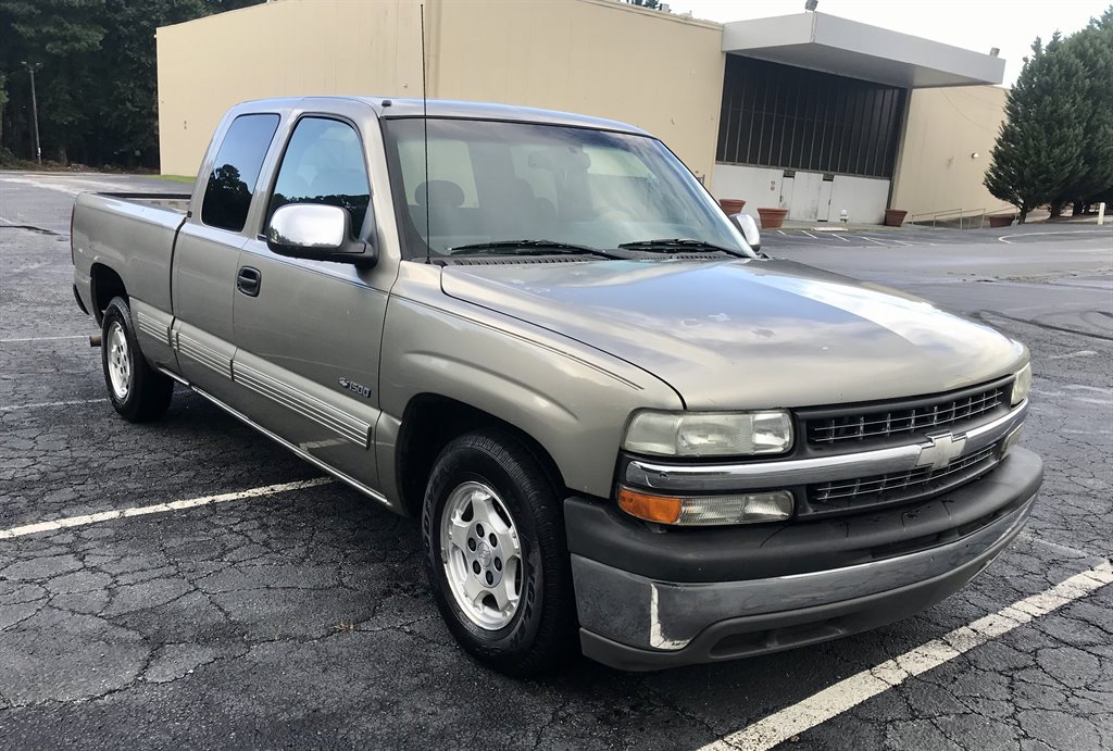 2000 Chevrolet Silverado LS
